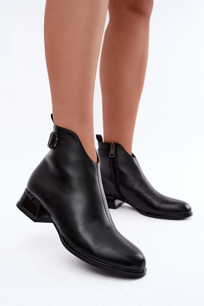 Moteriški aulinukai su dekoratyviniu dirželiu Step in style, juoda