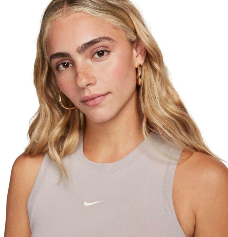 Moteriški marškinėliai Nike Sportswear Chill Knit, smėlio spalvos, FB8279 019