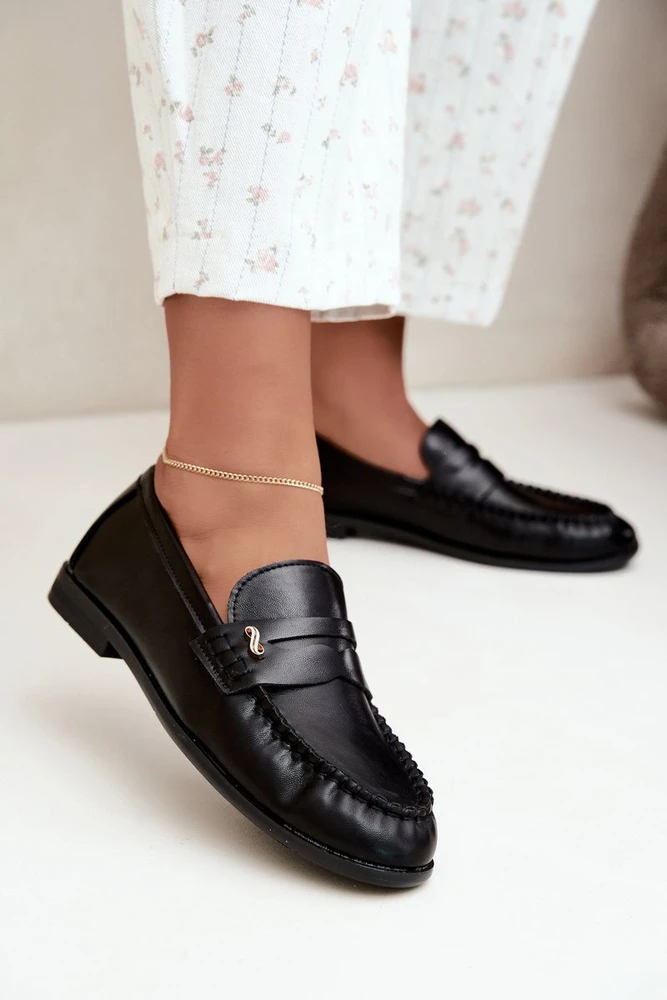 Moteriški mokasinai su dekoratyvine detale, juodi