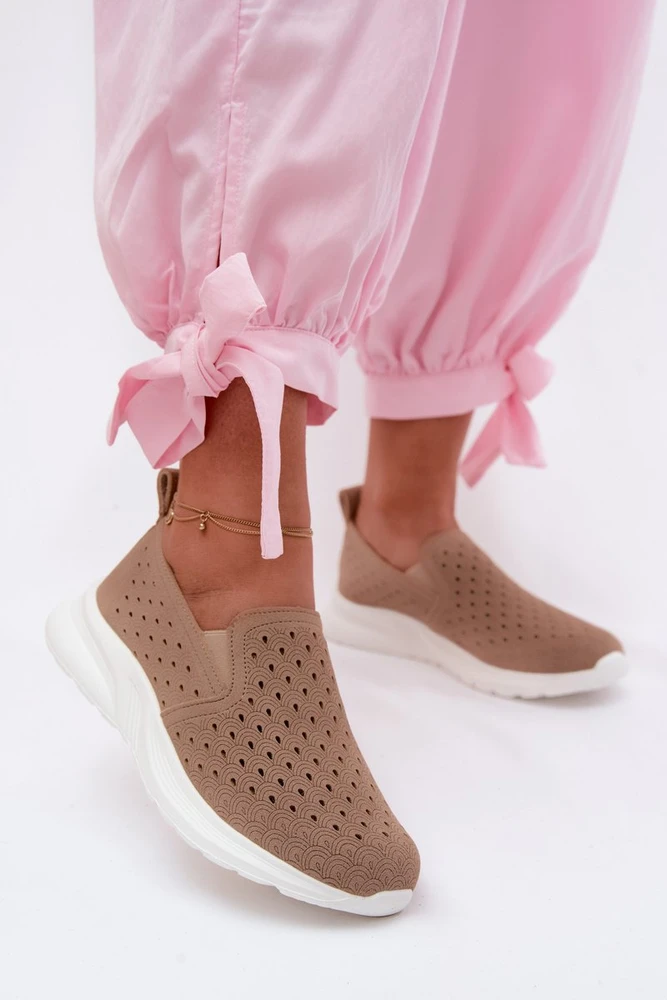 Moteriški slip-on sportbačiai Geressa, smėlio spalvos