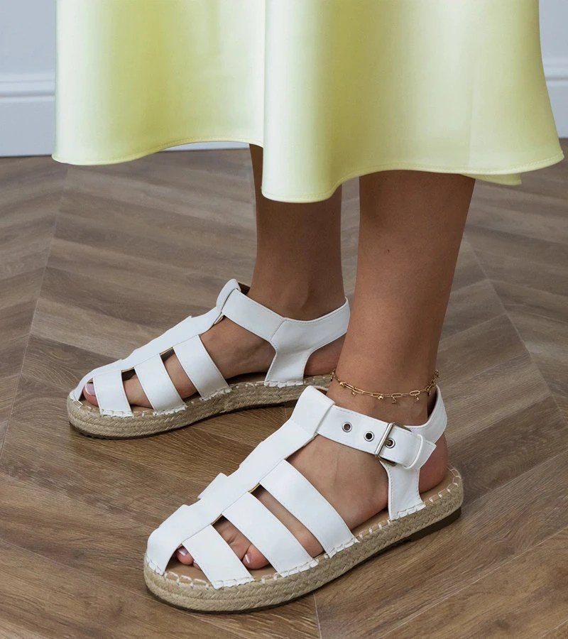 Moteriškos baltos uždaros espadrilės Kleona