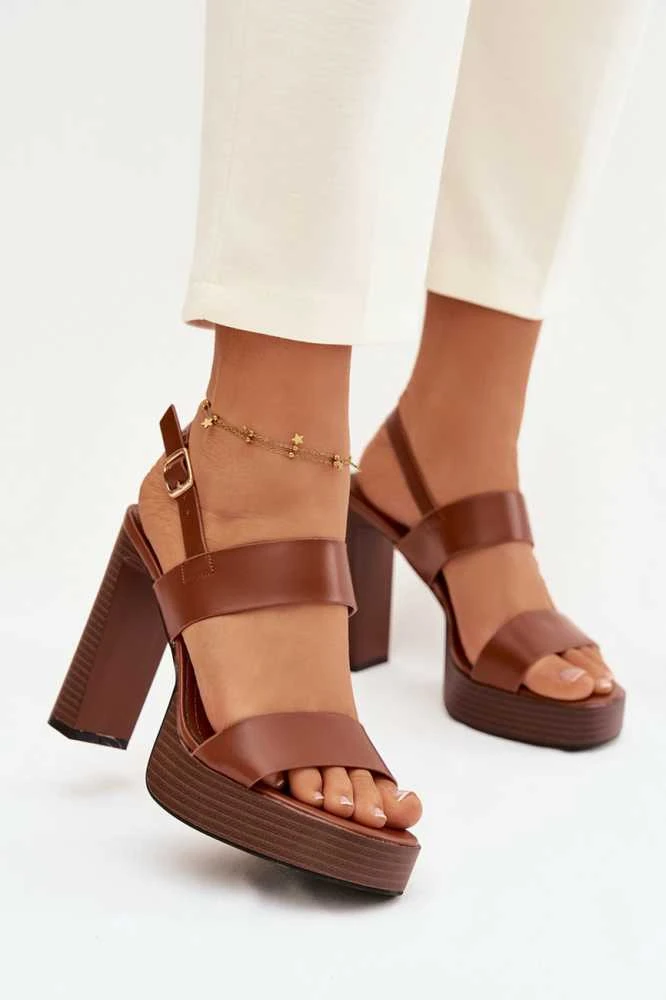 Moteriškos basutės su 11,5 cm kulnu Step in style