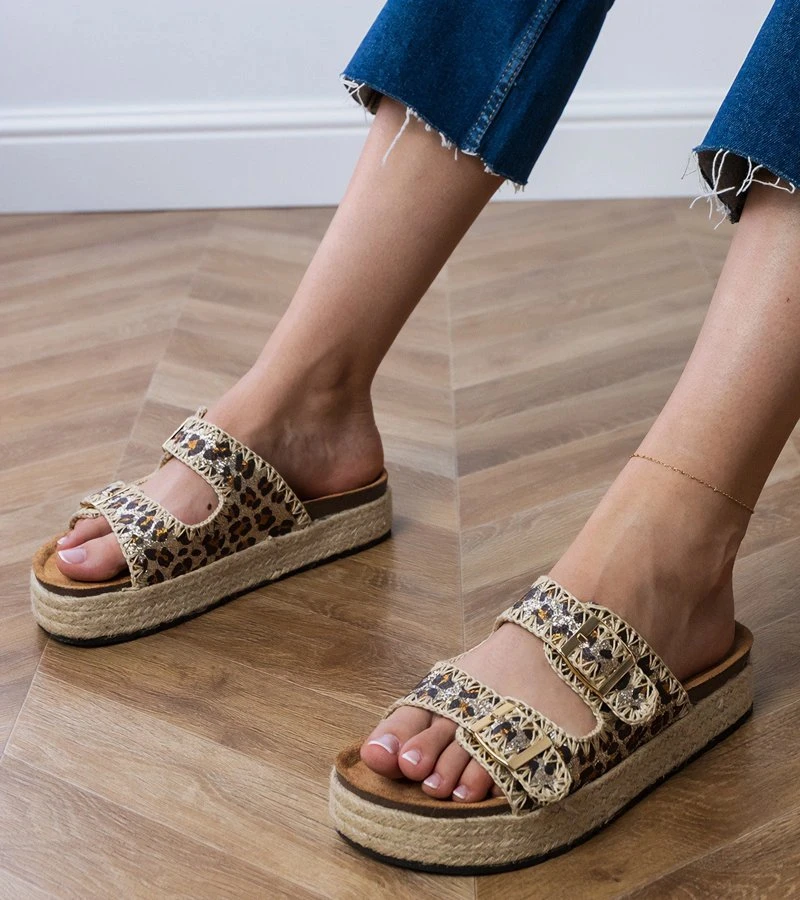 Moteriškos panterinės espadrilės šlepetės su sagtimis