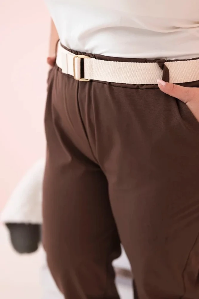 Moteriškos Plus Size kelnės su diržu, rudos spalvos