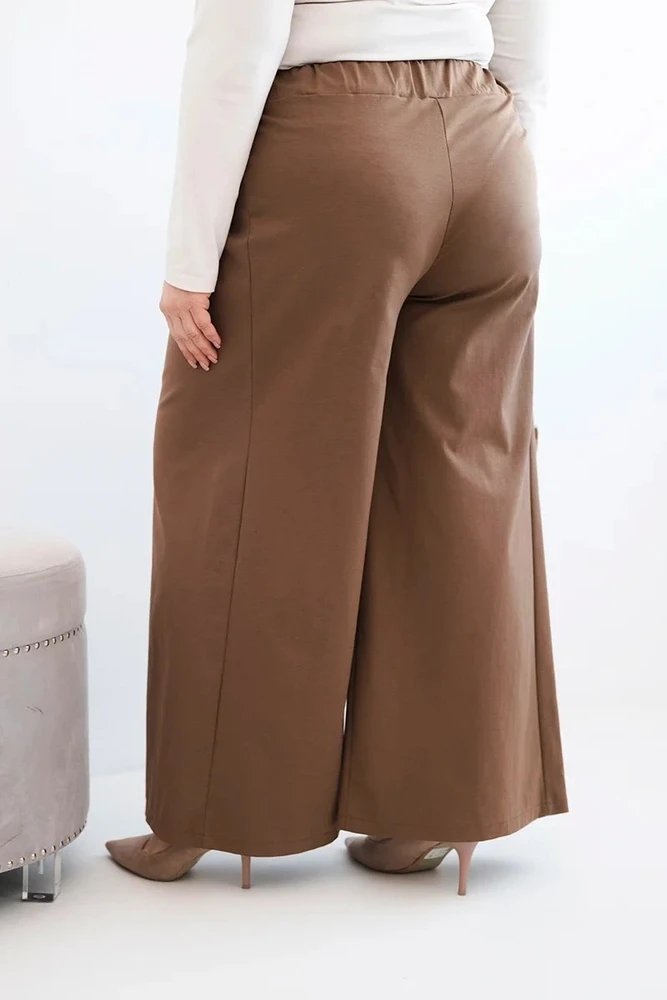 Moteriškos Plus Size plačios kelnės su klostėmis, kapučino spalvos