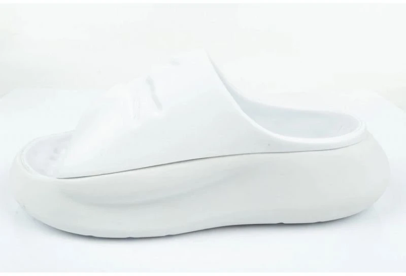 Moteriškos šlepetės Lacoste Serve Slide, baltos
