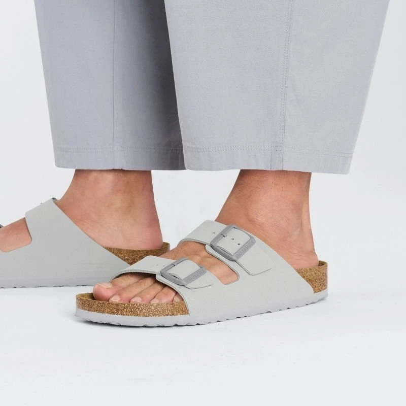 Moteriškos šlepetės su dviem dirželiais Birkenstock Arizona, pilkos