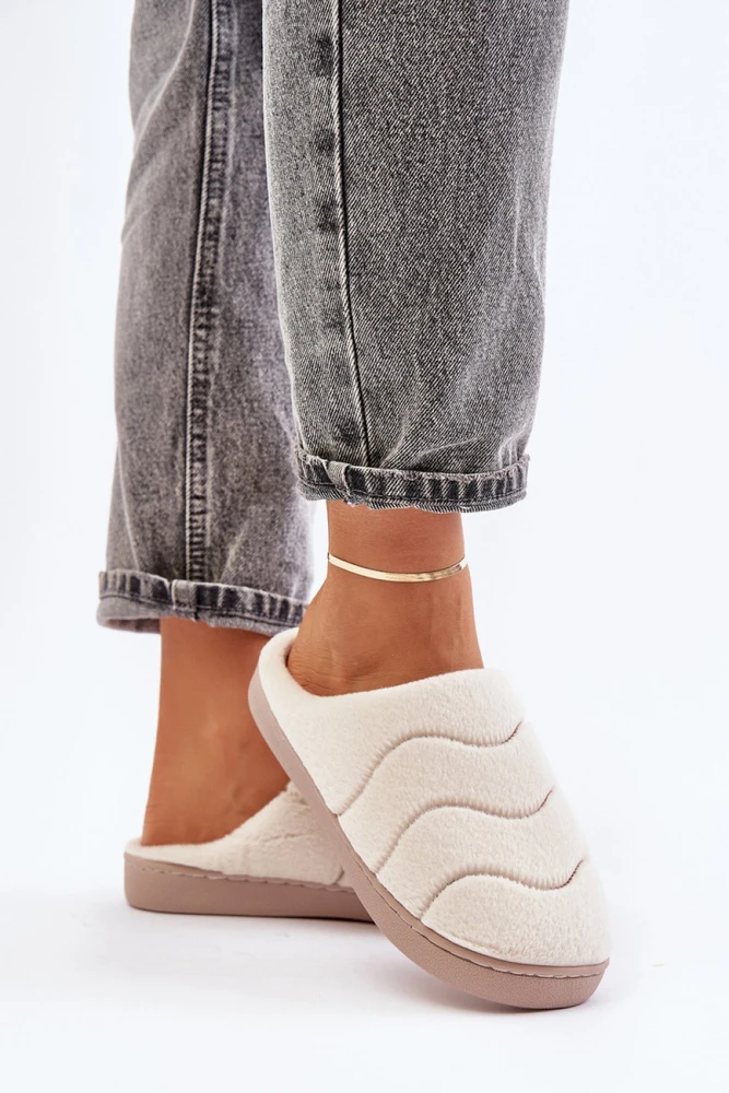 Moteriškos šlepetės su kailiuku Step in style