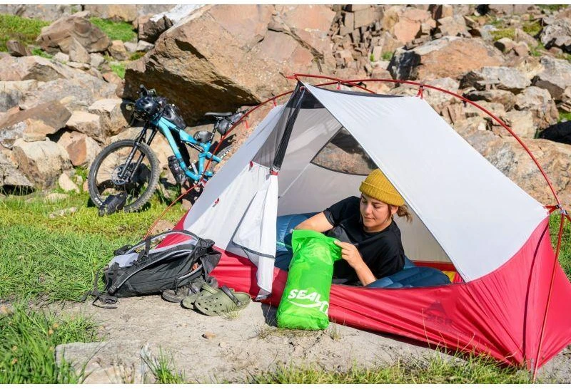 Vienvietė palapinė ant dviračio MSR Hubba Hubba Bikepack 1