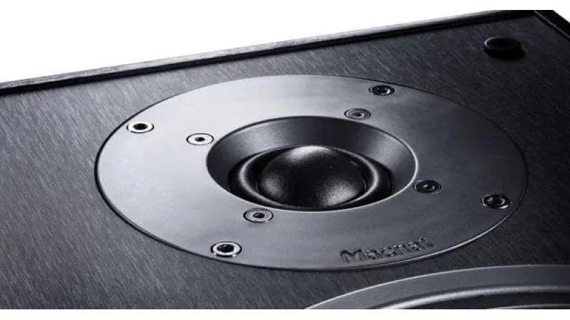 Magnat Monitorius S30, Juoda