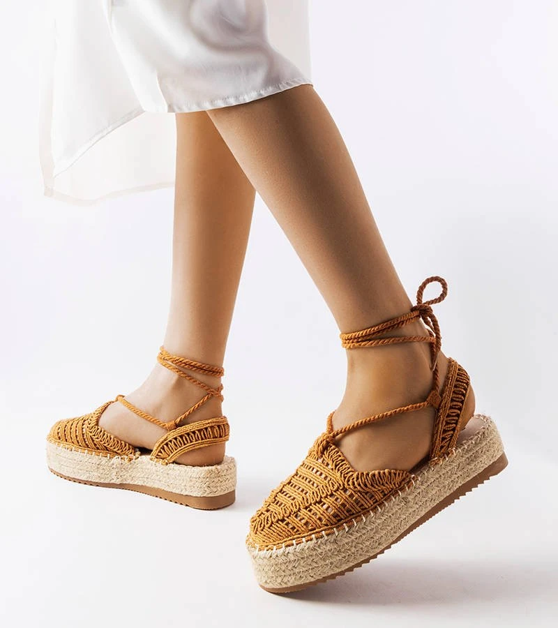 Nėriniuotos espadrilės Partenia