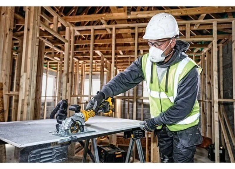 Betono pjaustyklė DeWalt DCS691N-XJ; 54 V (be akumuliatoriaus ir pakrovėjo)