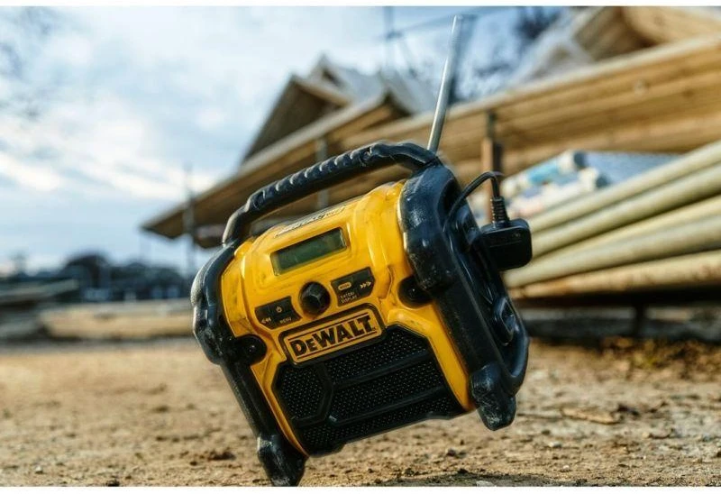 DEWALT RADIJAS DCR020-QW, 10,8-18V (BE AKUM., BE KROV.)