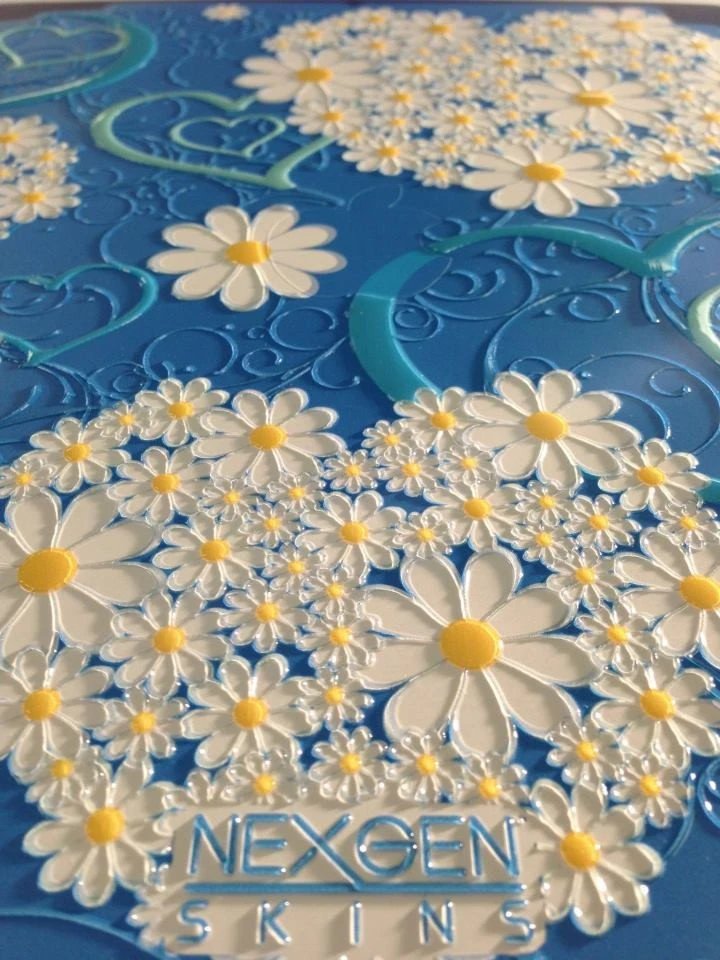 Other Brand Nexgen Skins with 3D effect for iPad 2/3/4 (Hearts and Daisies 3D)
