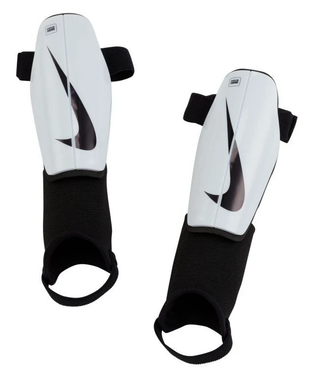 Nike Charge DX4610-100 blauzdų apsaugos