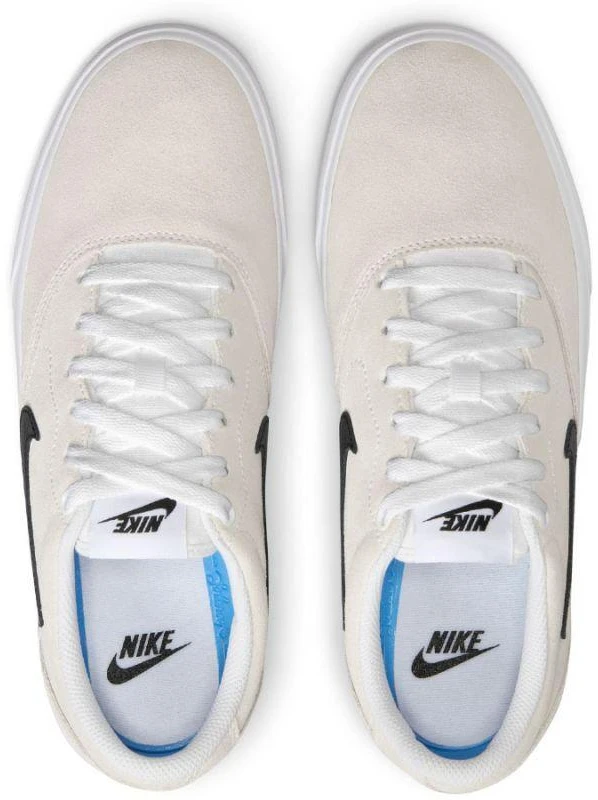 Nike Charge Veliūro IM4399-101 bateliai