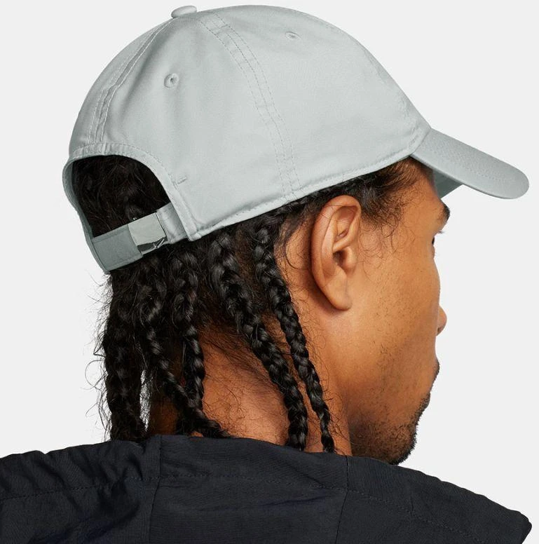 Nike DF Club kepuraitė FB5372-077