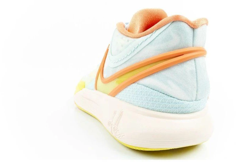 Nike Kyrie 8 krepšinio batai – patogūs ir stilingi