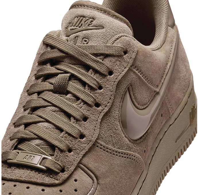 „Nike“ moteriški „Air Force 1 ’07“ HV4406-200