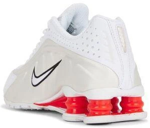 NIKE moteriški NIKE SHOX R4 (AR3565-103)