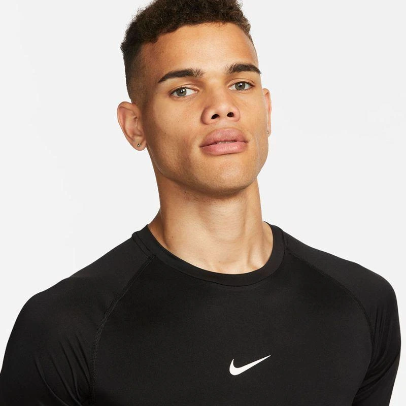 Nike Pro prigludusio silueto trumpomis rankovėmis Dri-FIT treniruočių marškinėliai FB7932-010
