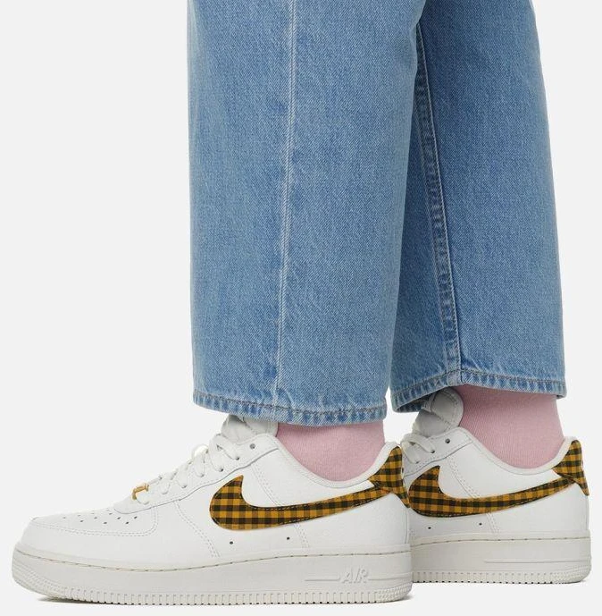 NIKE WMNS AIR FORCE 1 '07 ESS TREND (DZ2784-102)