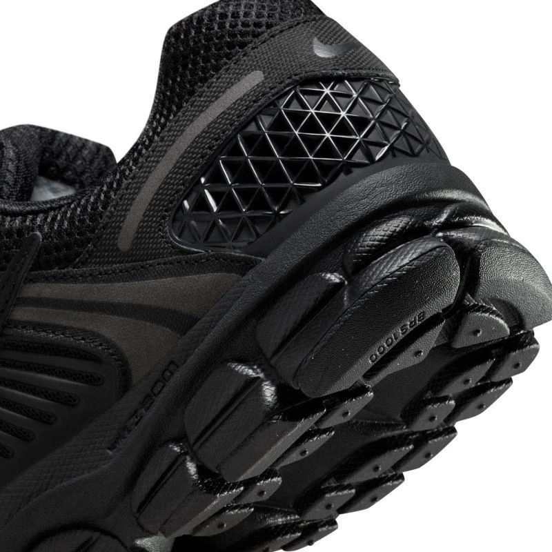 NIKE ZOOM VOMERO 5 (BV1358-003)
