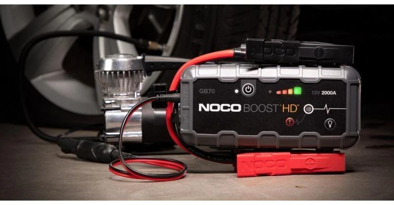 NOCO GB70 Boost 12V 2000A Jump Starter starteris su integruota 12V/USB baterija