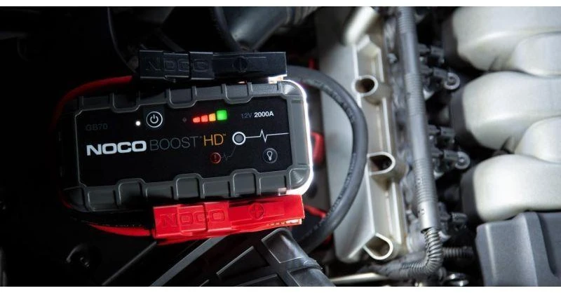 NOCO GB70 Boost 12V 2000A Jump Starter starteris su integruota 12V/USB baterija