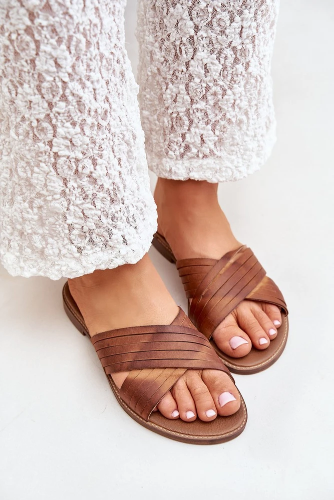 Odinės moteriškos šlepetės Shoes camel spalvos