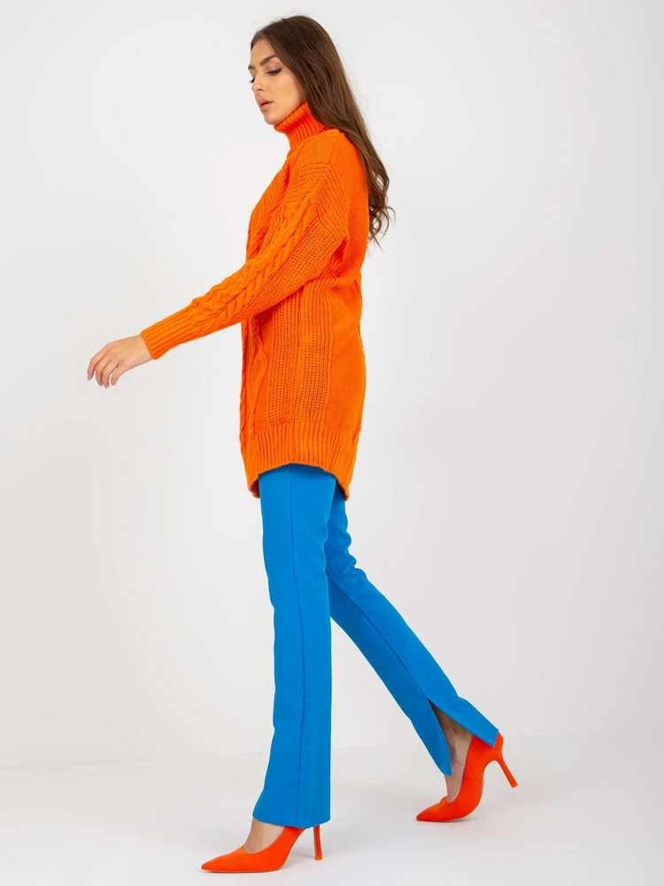 Oranžinis megztinis