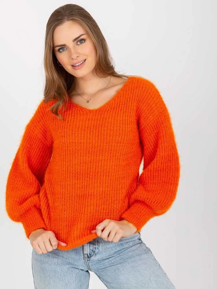 Oranžinis megztinis