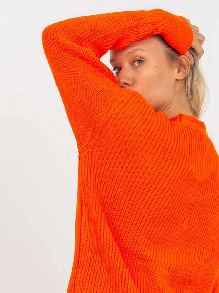 Oranžinis megztinis