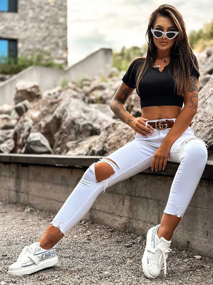 Palaidinė juoda