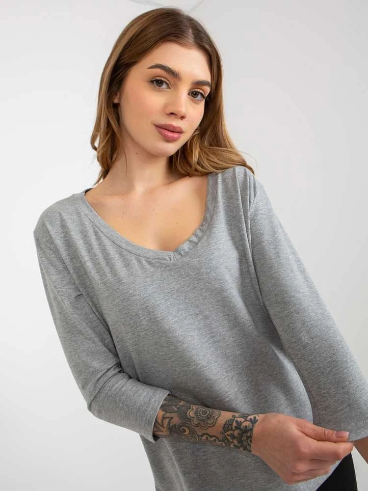Palaidinė pilka