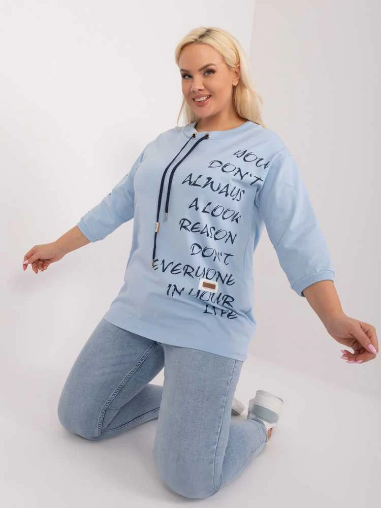 Palaidinė šviesiai mėlyna