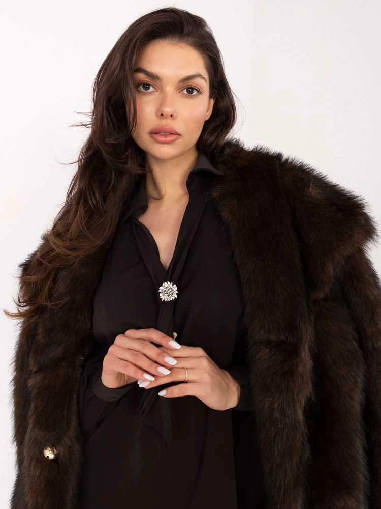 Palaidinė tamsiai ruda IT – elegancijai ir jaukumui kasdienai.