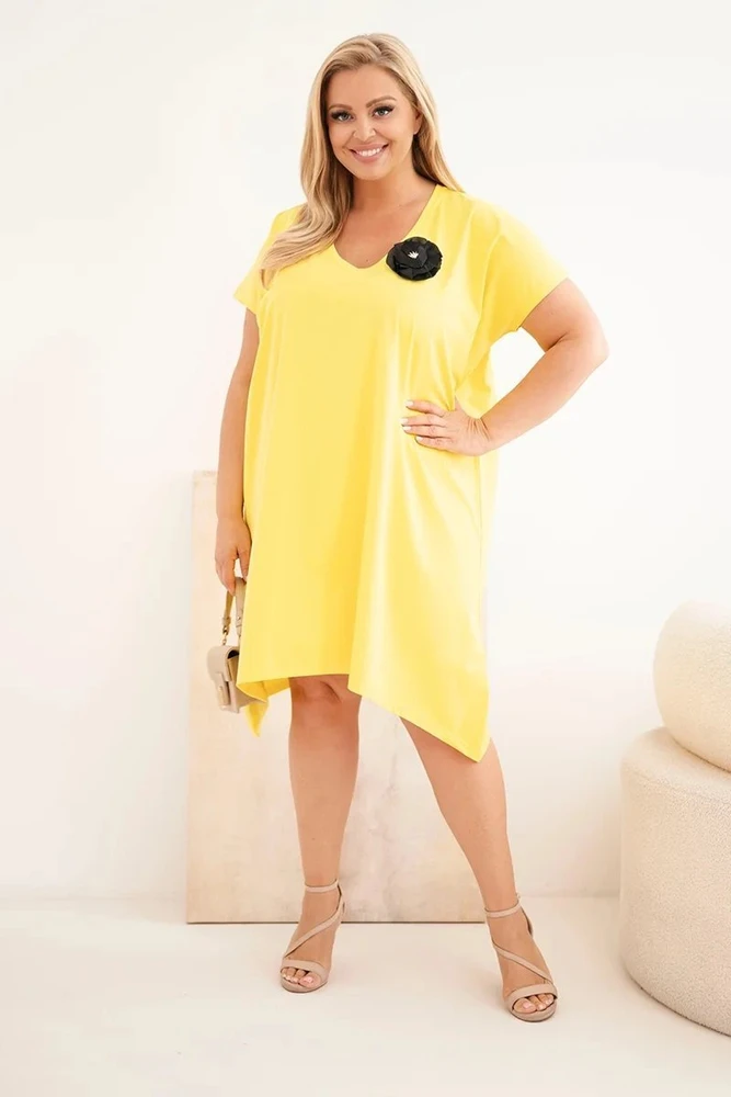 PAVADINIMAS: Moteriška Plus Size medvilninė suknelė su sage, geltona
