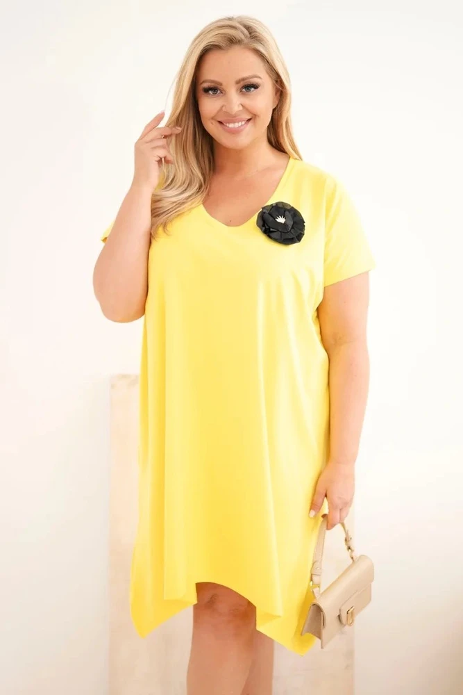PAVADINIMAS: Moteriška Plus Size medvilninė suknelė su sage, geltona