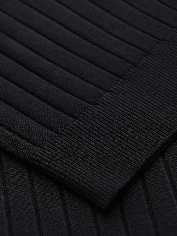 PAVADINIMAS: Vyriški juodi slim fit polo marškinėliai
