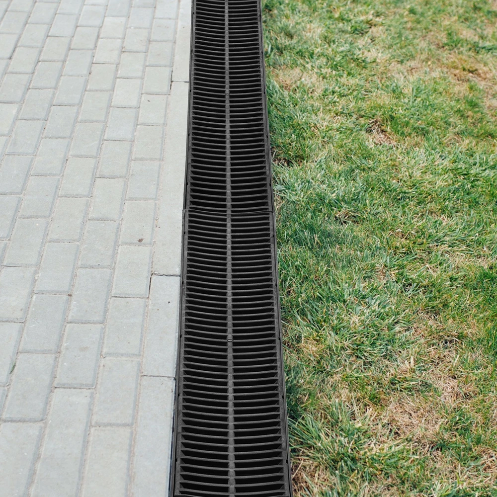 Vevor drenažo kanalų rinkinys su plastikine grotele