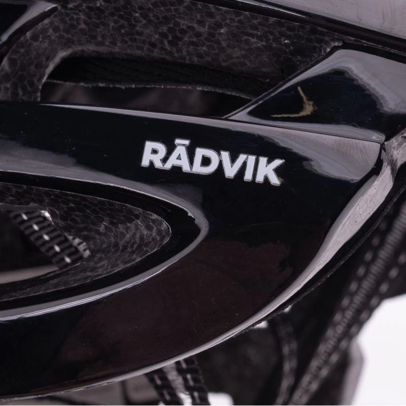 Radvik PELETON šalmas