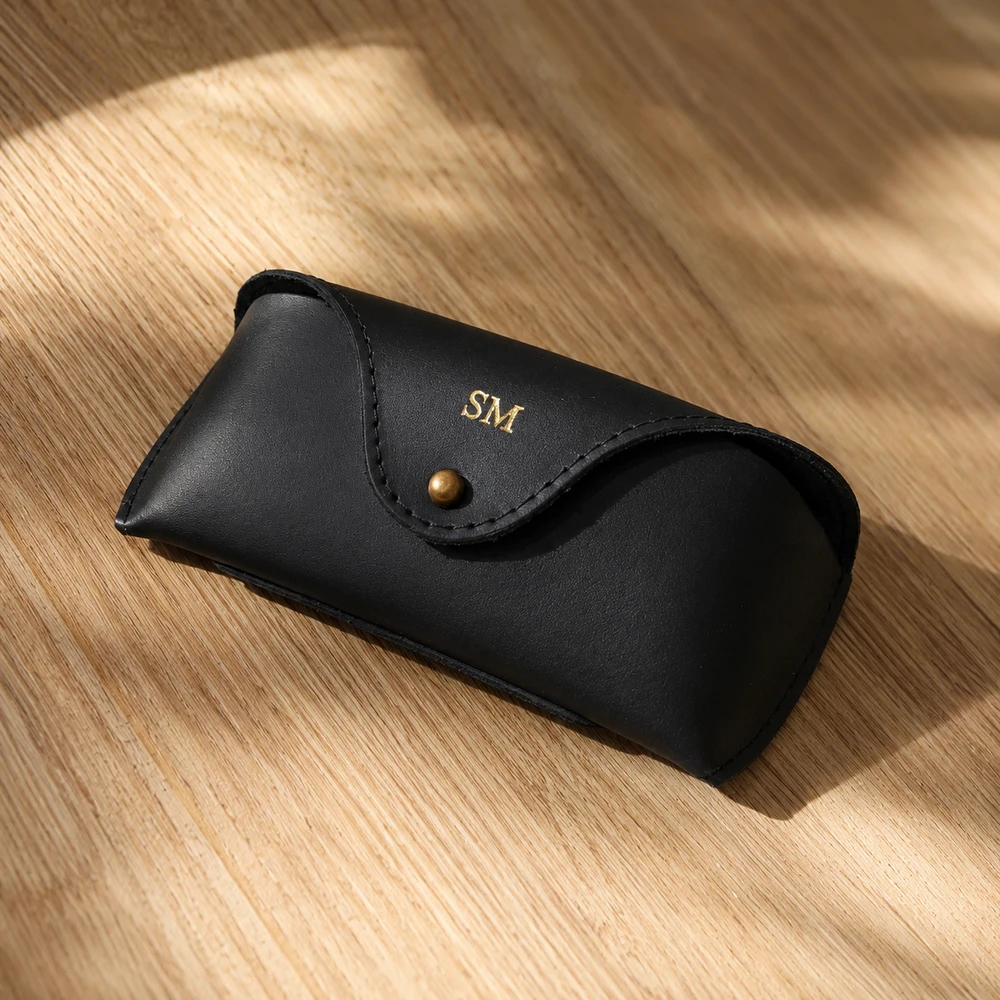 Solier Accessories Personalized genuine leather spectacle case Solier SA37 juodas