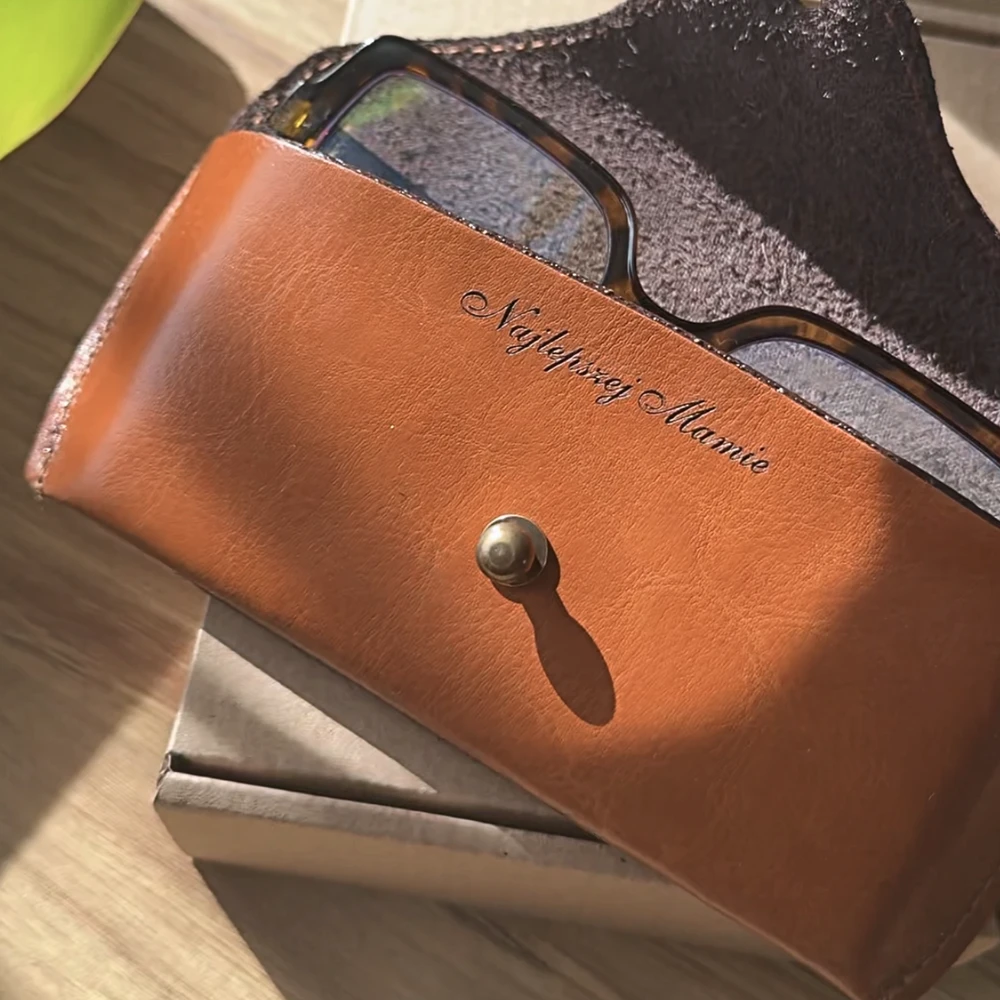 Personalized genuine leather spectacle case Solier SA37 camel