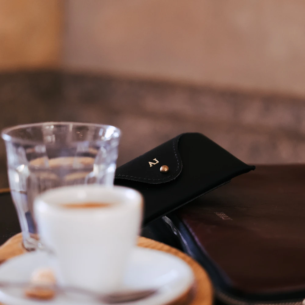 Solier Accessories Personalized genuine leather spectacle case Solier SA37 juodas