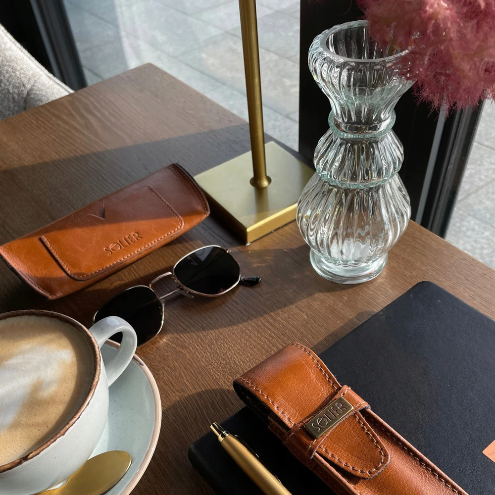 Personalized genuine leather spectacle case Solier SA37 camel