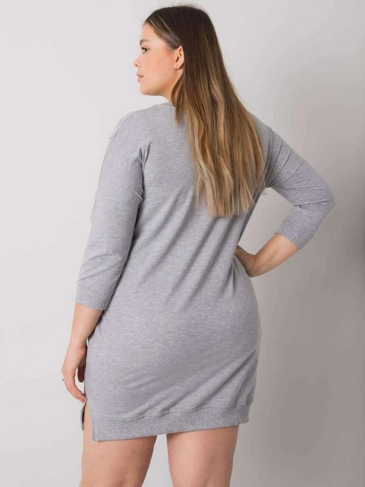 Pilka suknelė