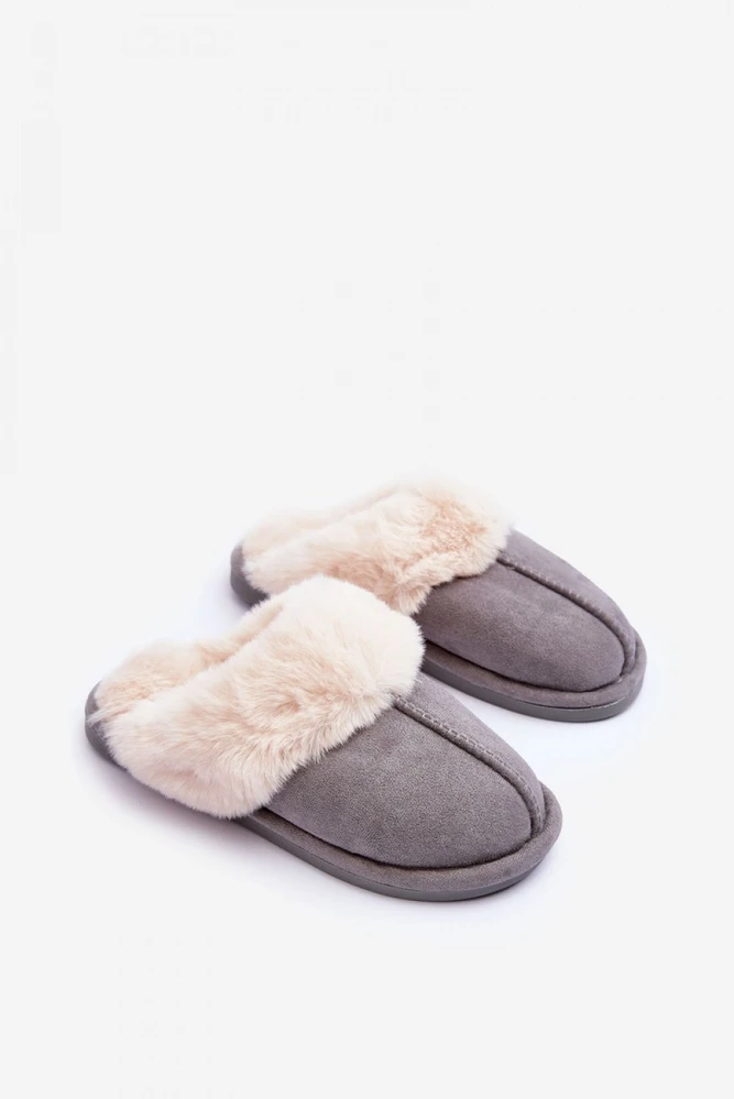 Pilkos moteriškos šlepetės su kailio apdaila Step in style