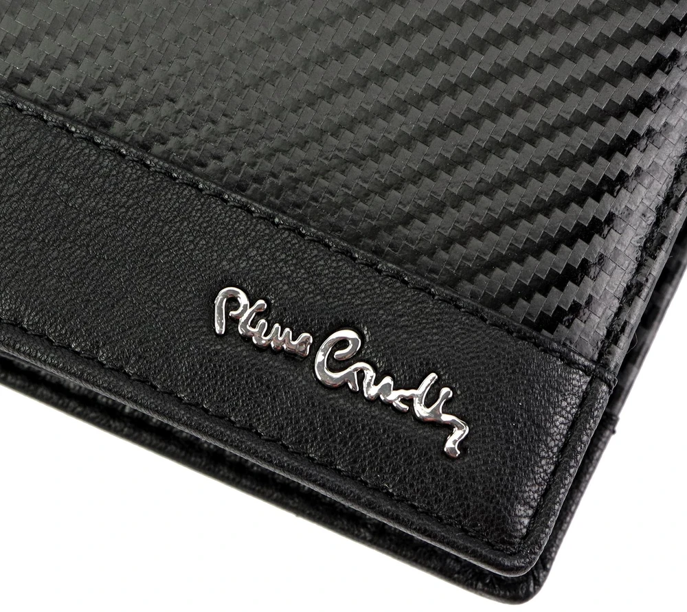 Piniginė juoda odinė su anglies pluošto raštu Pierre Cardin