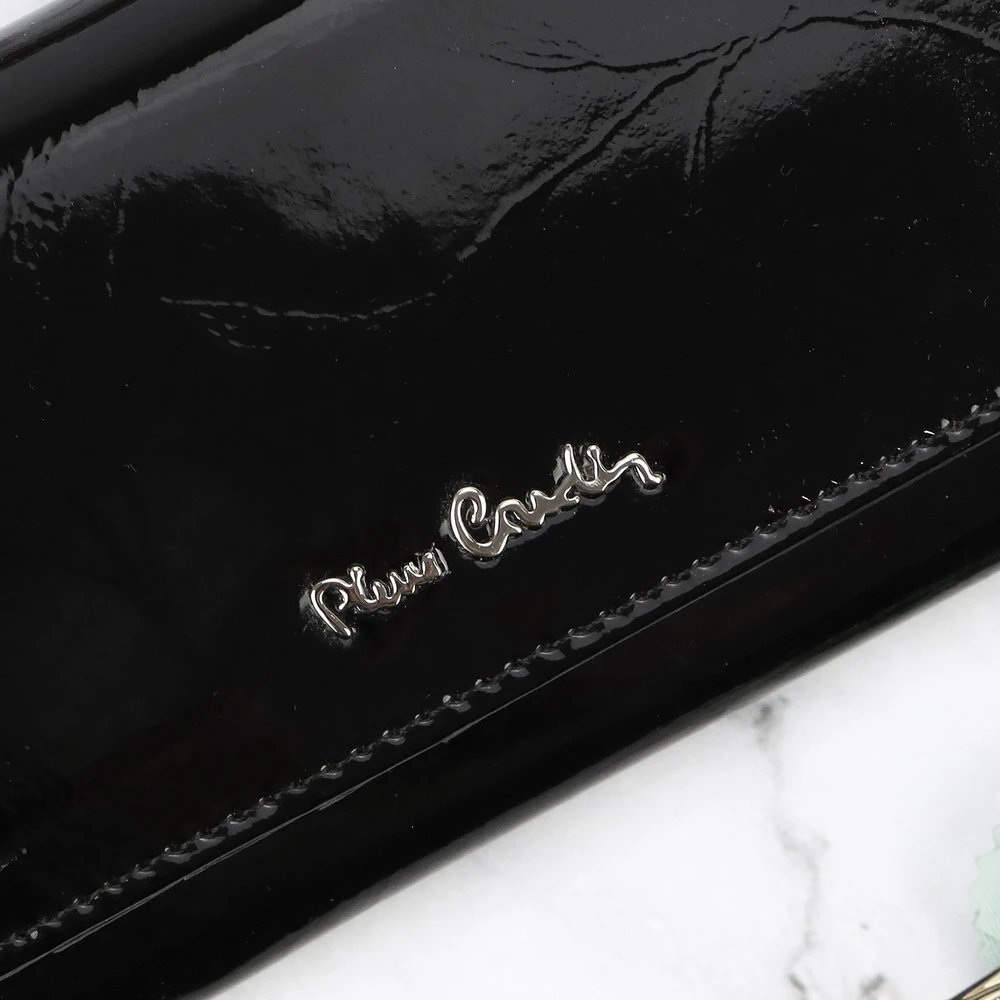 Moteriška odinė piniginė Pierre Cardin 02 LEAF-N 100 juoda